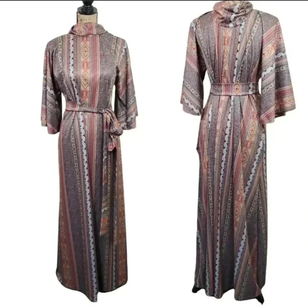 Vintage 70s Handmade Pashmina print dress. With pockets - Picture 2 of 8
